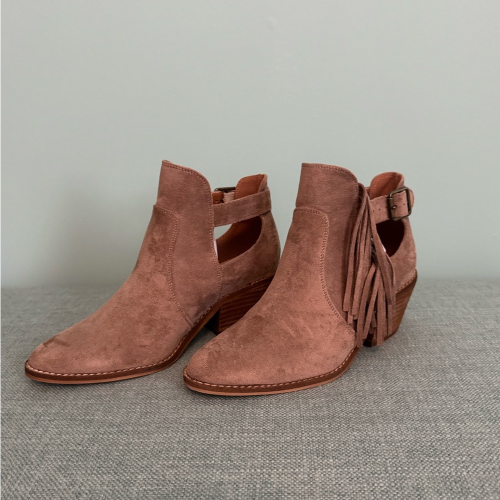 BEAST FASHION Western Fringe Suede Ankle Booties - Brown